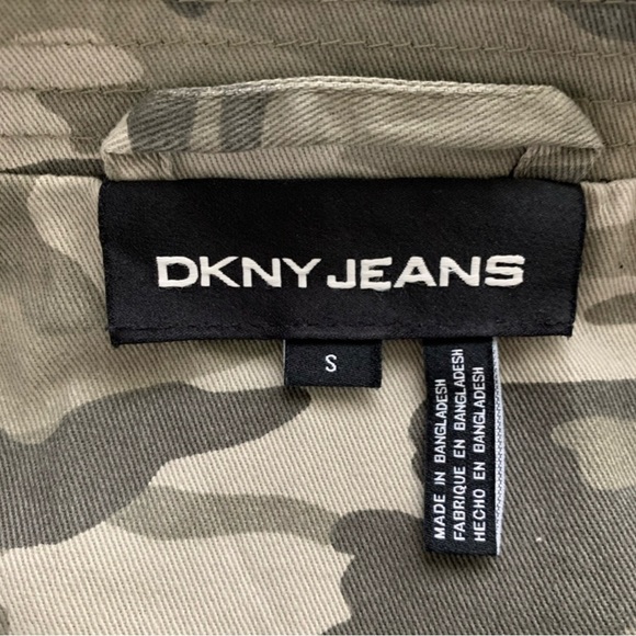 DKNY Camo Button Front Cargo Jacket Nwt - Picture 5 of 6